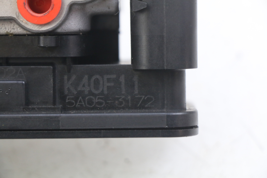 photo de ABS-POMP HONDA FORZA 125 (2015 - 2016) - Bevestigingspunten