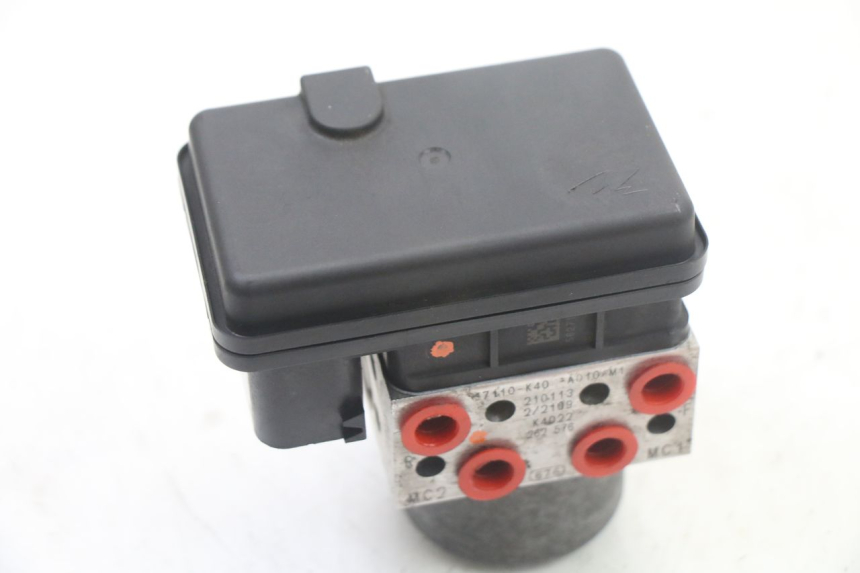 photo de ABS-POMP HONDA FORZA 125 (2021 - 2025) - Bevestigingspunten