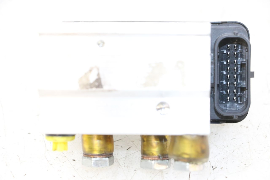 photo de ABS-POMP HUSQVARNA SVARTPILEN 401 (2018 - 2023) - Overzicht