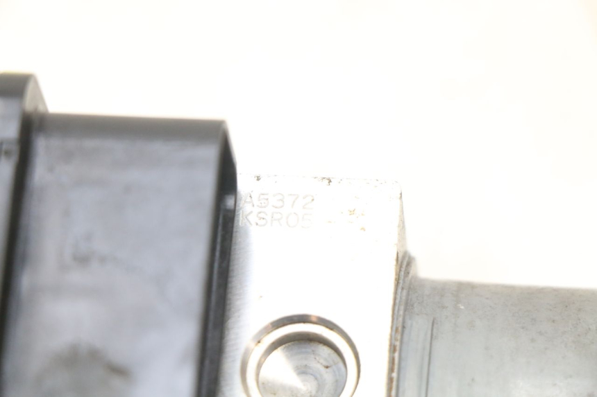 photo de ABS-POMP PIAGGIO LIBERTY IGET S 125 (2016 - 2020) - Bevestigingspunten