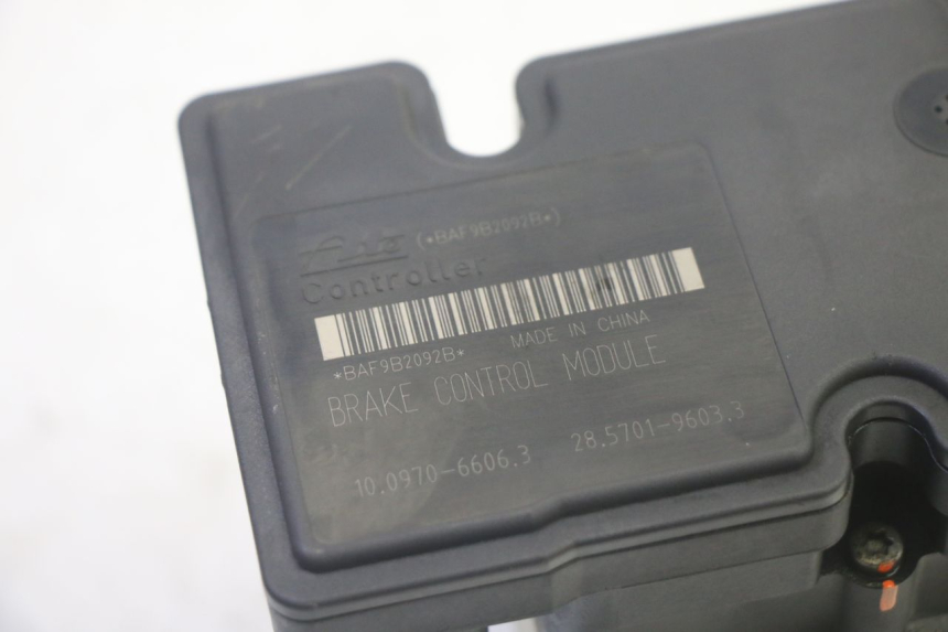 photo de ABS-POMP PIAGGIO MP3 HPE 350 (2018 - 2020) - Productaanzicht