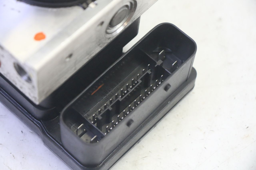 photo de ABS-POMP PIAGGIO MP3 HPE 350 (2018 - 2020) - Andere kijkhoek