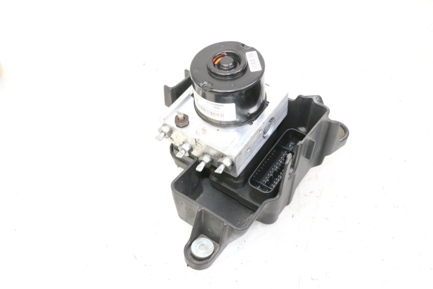 photo de ABS-POMP PIAGGIO MP3 500 (2014 - 2017) - Visuele inspectie