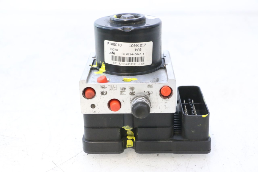 photo de ABS-POMP PIAGGIO MP3 500 (2016 - 2018) - Zoom op componenten
