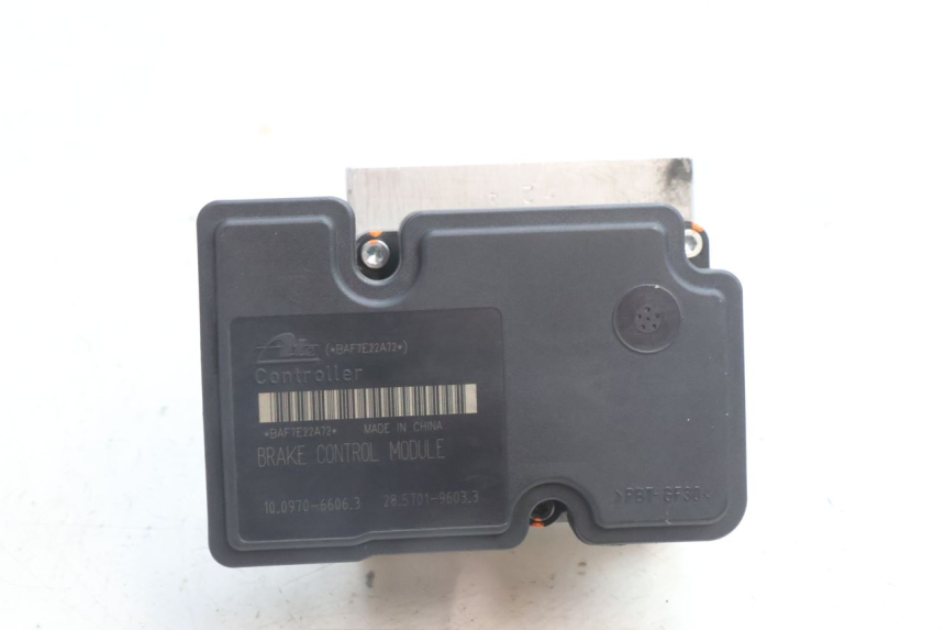 photo de ABS-POMP PIAGGIO MP3 500 (2016 - 2018) - Productaanzicht