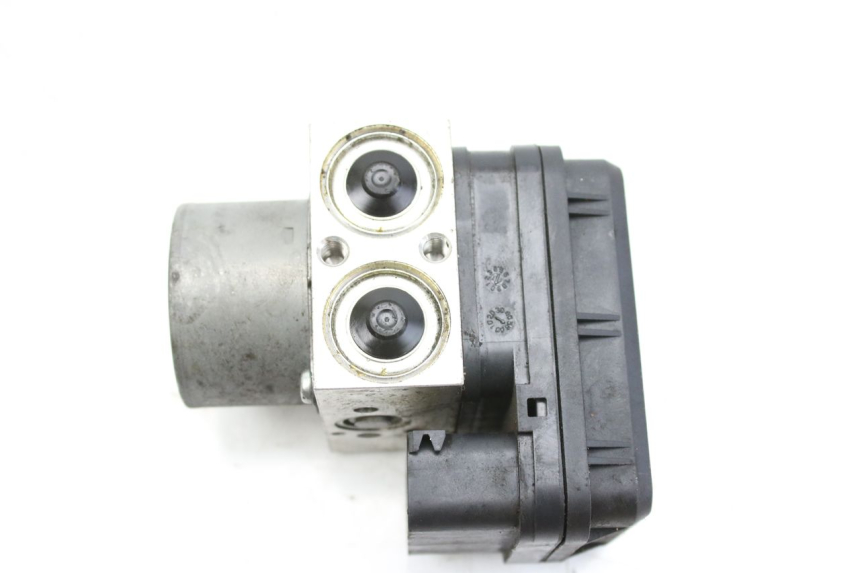 photo de ABS-POMP YAMAHA MT-07 MT07 700 (2018 - 2020) - Andere kijkhoek