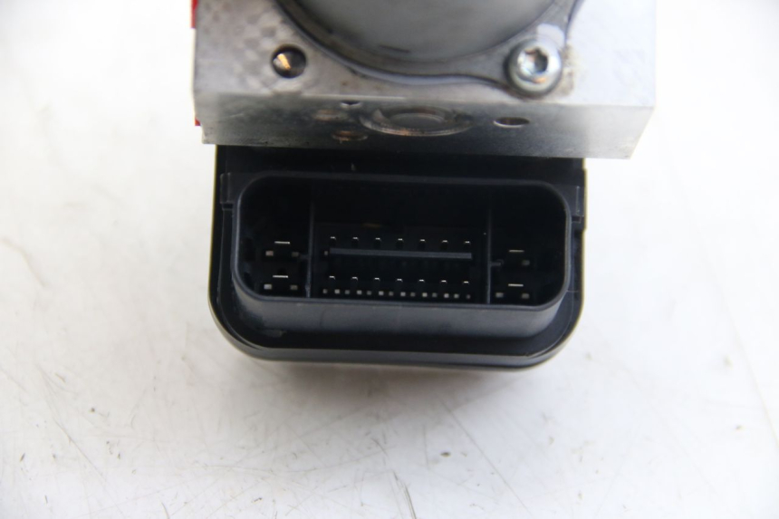 photo de ABS-POMP YAMAHA MT ABS 125 (2014 - 2018) - Bevestigingspunten