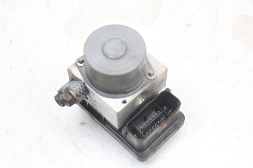 photo de ABS-POMP PEUGEOT BELVILLE 125 (2017 - 2021) - Zoom op gebruiksstaat