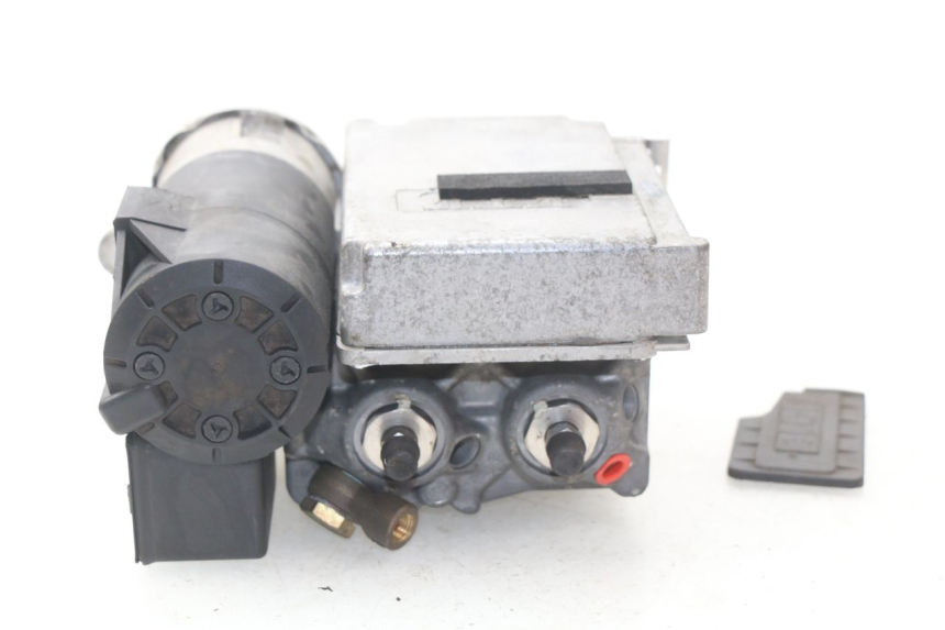photo de ABS-POMP BMW R GS 1150 (1999 - 2004) - Markeringen en referenties