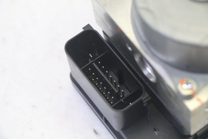 photo de ABS-POMP BMW R GS 1250 (2021 - 2024) - Bevestigingspunten