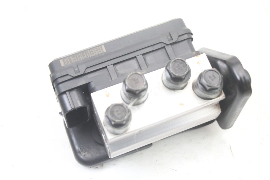 photo de ABS-POMP ROYAL ENFIELD HYMALAYAN 410 (2016 - 2023) - Technische close-up