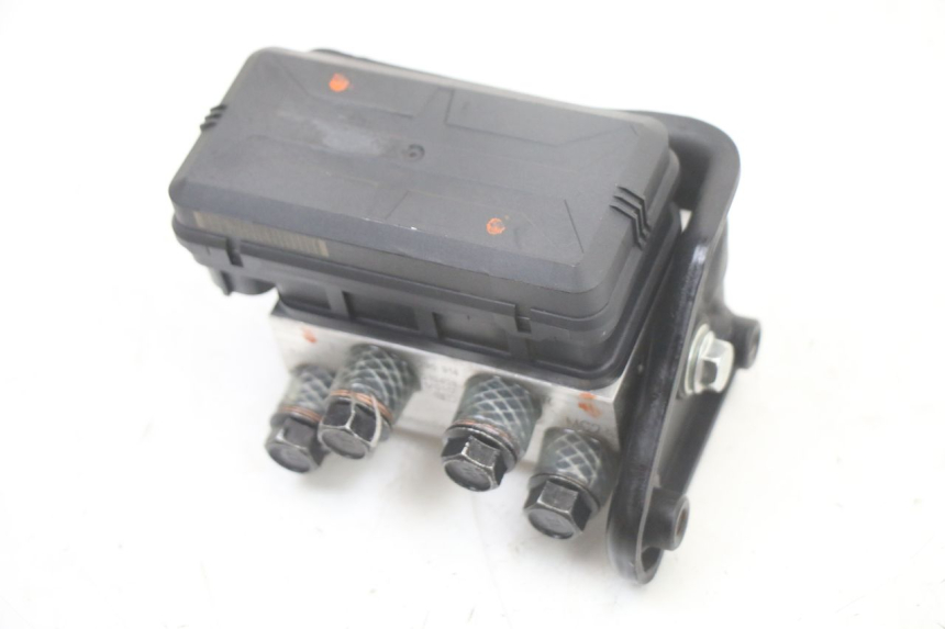 photo de ABS-POMP ROYAL ENFIELD HYMALAYAN 410 (2016 - 2023) - Bevestigingspunten