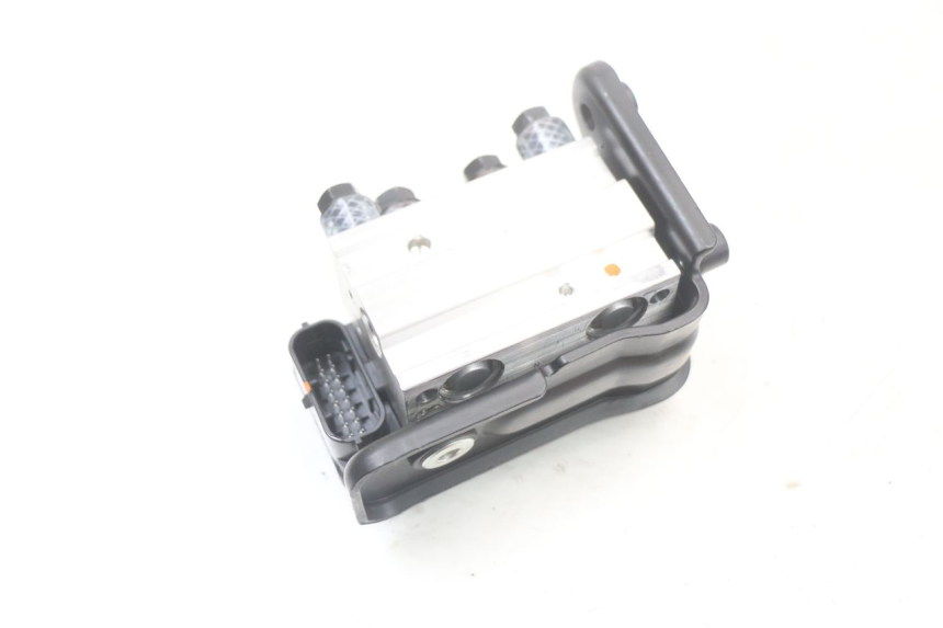 photo de ABS-POMP ROYAL ENFIELD SCRAM 411 (2022 - 2024) - Overzicht