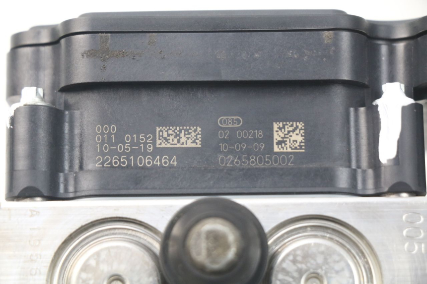 photo de ABS-POMP BMW S RR ABS S1000RR 1000 (2009 - 2011) - Bevestigingspunten