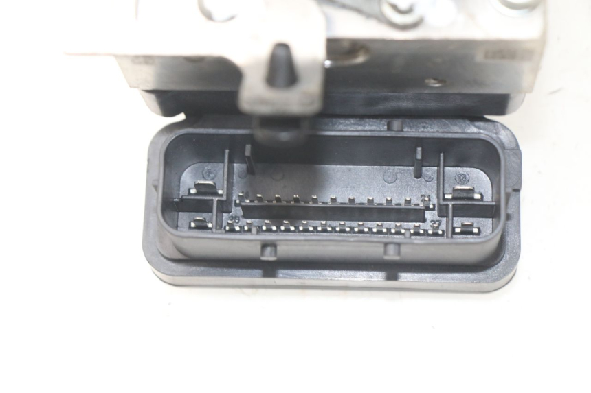 photo de ABS-POMP BMW S RR ABS S1000RR 1000 (2009 - 2011) - Gecontroleerd onderdeel