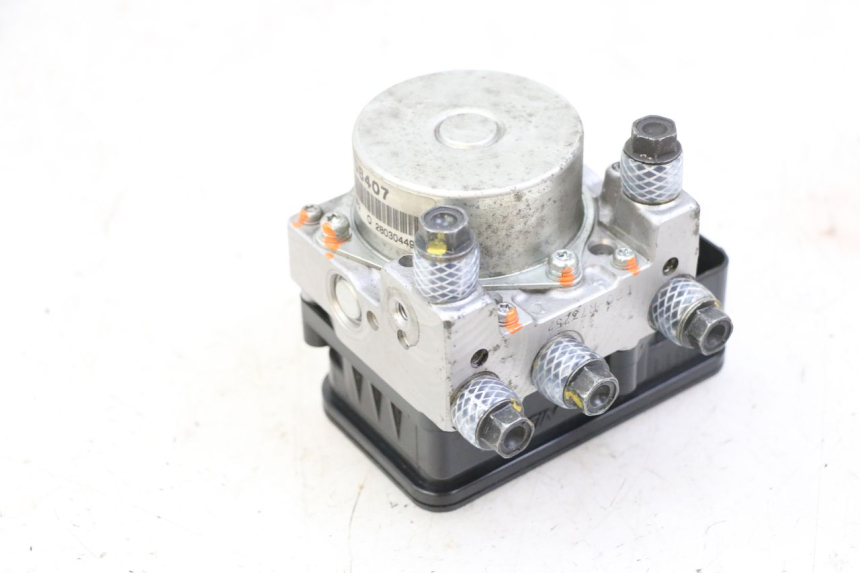 photo de ABS-POMP PEUGEOT SATELIS 125 (2013 - 2018) - Andere kijkhoek