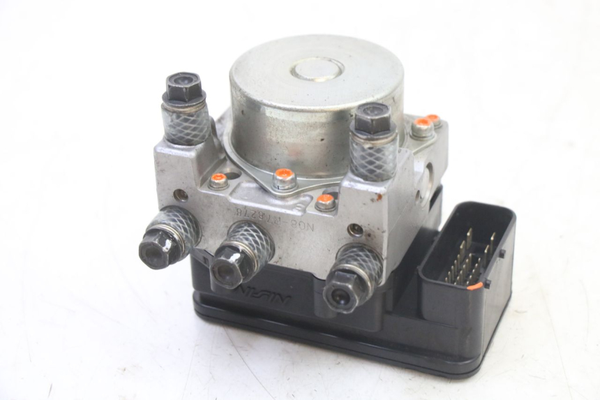 photo de ABS-POMP PEUGEOT SATELIS 125 (2013 - 2018) - Hoofdaanzicht