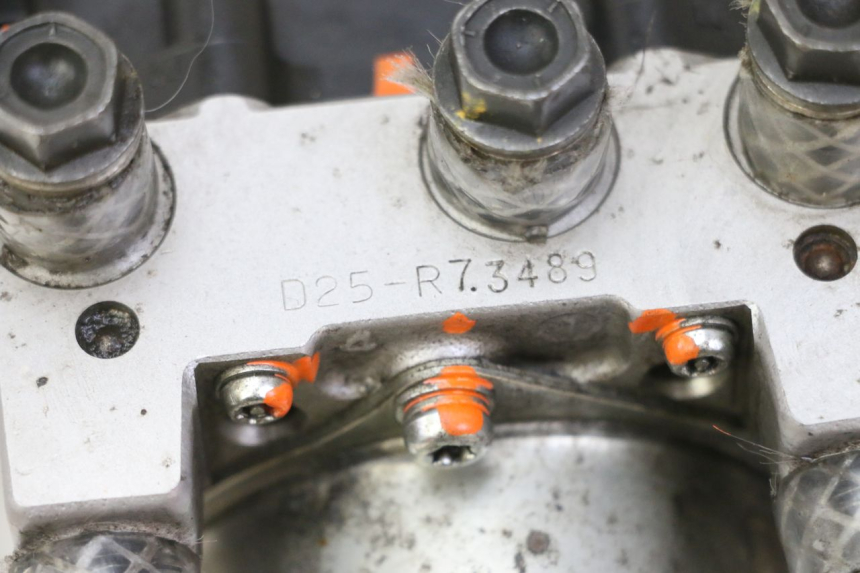 photo de ABS-POMP PEUGEOT SATELIS 125 (2013 - 2018) - Technische close-up