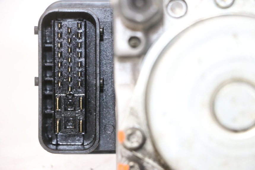 photo de ABS-POMP PEUGEOT SATELIS 125 (2013 - 2018) - Staat van het oppervlak