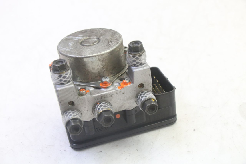 photo de ABS-POMP PEUGEOT SATELIS 125 (2010 - 2012) - Andere kijkhoek