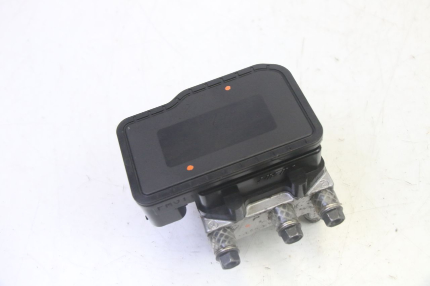 photo de ABS-POMP PEUGEOT SATELIS 125 (2013 - 2018) - Bevestigingspunten