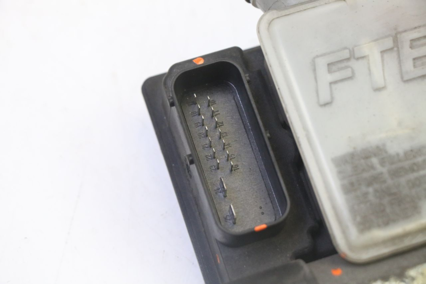 photo de ABS-POMP PEUGEOT SATELIS 125 (2006 - 2009) - Detail van het onderdeel