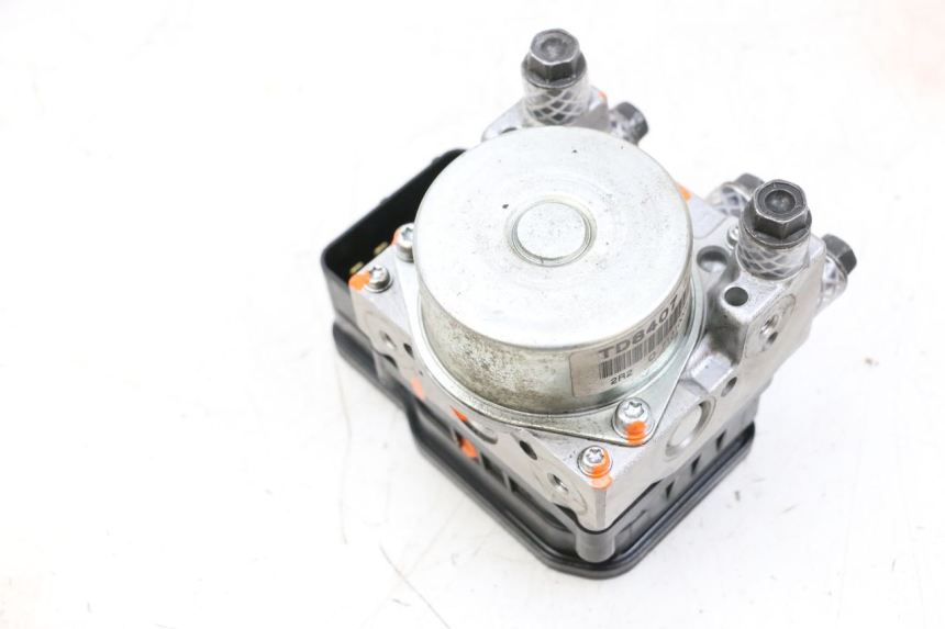 photo de ABS-POMP PEUGEOT SATELIS 125 (2013 - 2018) - Technische close-up