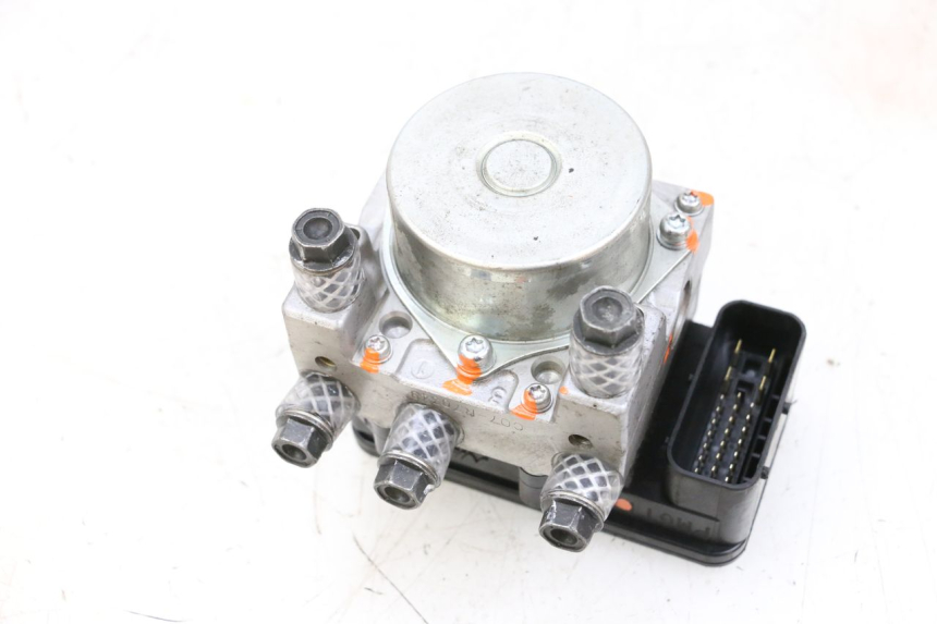 photo de ABS-POMP PEUGEOT SATELIS 125 (2013 - 2018) - Staat van het oppervlak