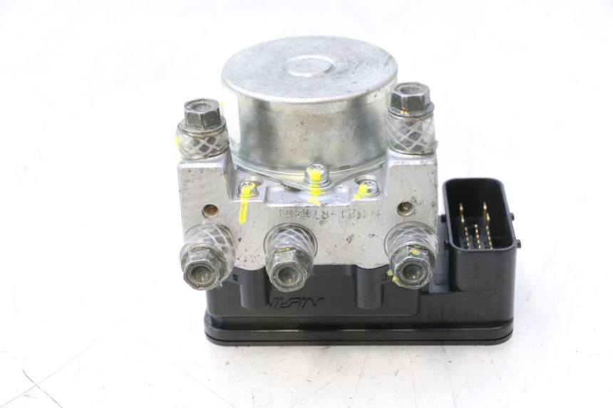photo de ABS-POMP PEUGEOT SATELIS 125 (2013 - 2018) - Kenmerkende details
