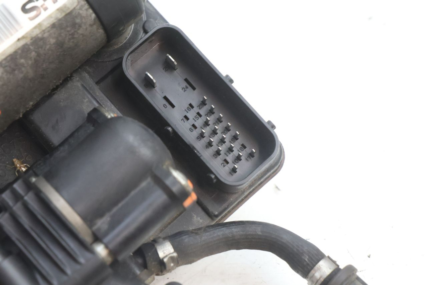 photo de ABS-POMP PEUGEOT SATELIS 125 (2006 - 2009) - Technische close-up