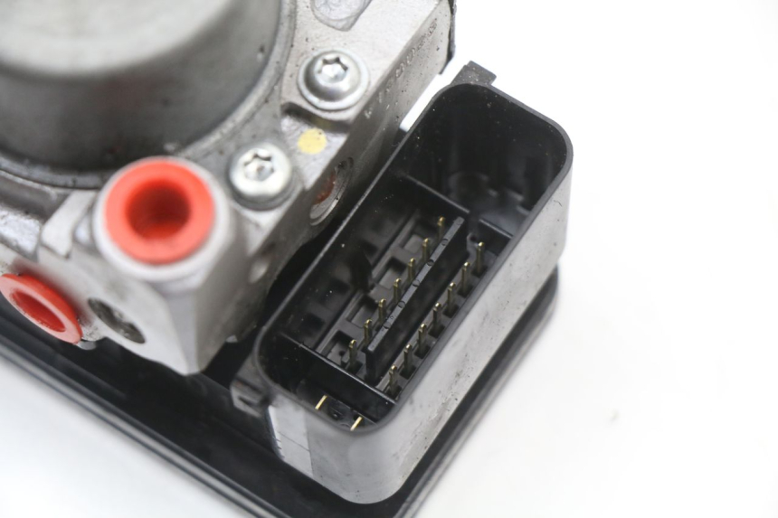 photo de ABS-POMP HONDA SH ABS 125 (2012 - 2017) - Zoom op gebruiksstaat