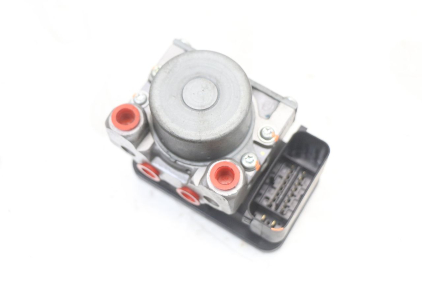 photo de ABS-POMP SUZUKI BURGMAN 125 (2018 - 2021) - Technische close-up