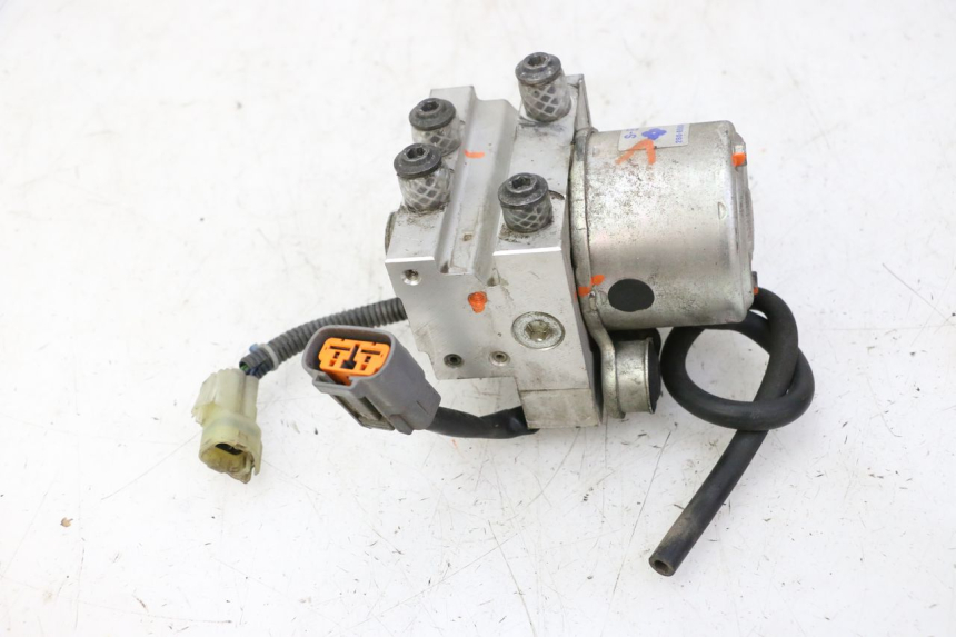 photo de ABS-POMP YAMAHA TDM ABS 900 (2002 - 2014) - Andere kijkhoek
