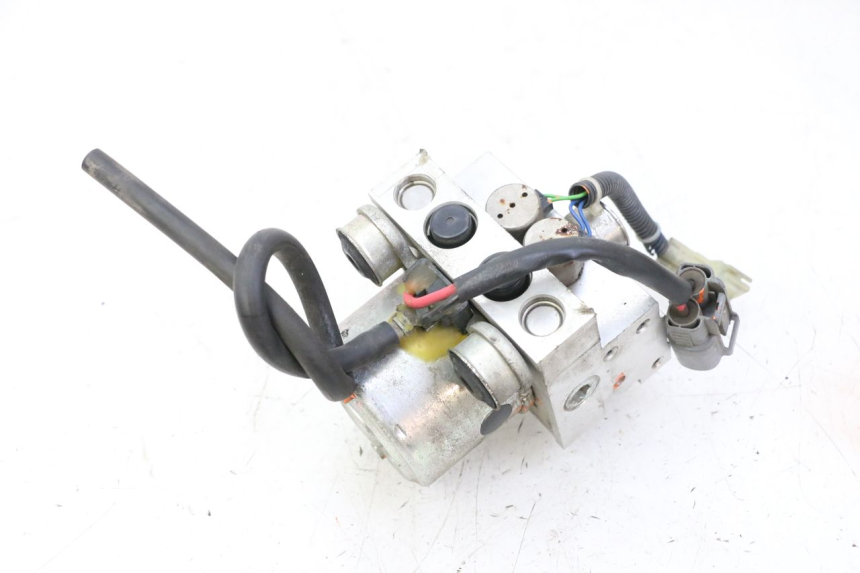 photo de ABS-POMP YAMAHA TDM ABS 900 (2002 - 2014) - Bevestigingspunten
