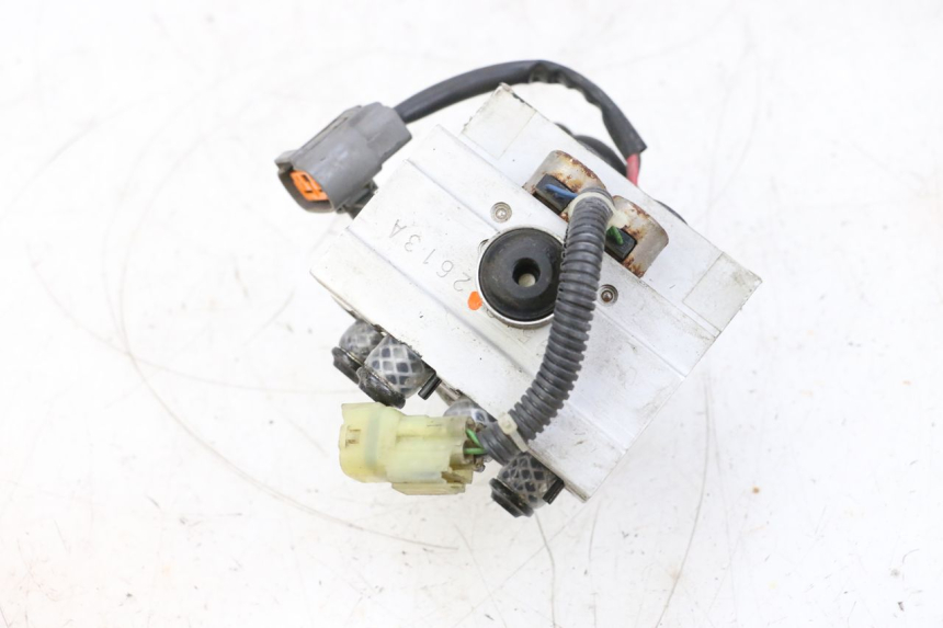 photo de ABS-POMP YAMAHA TDM ABS 900 (2002 - 2014) - Zoom op gebruiksstaat