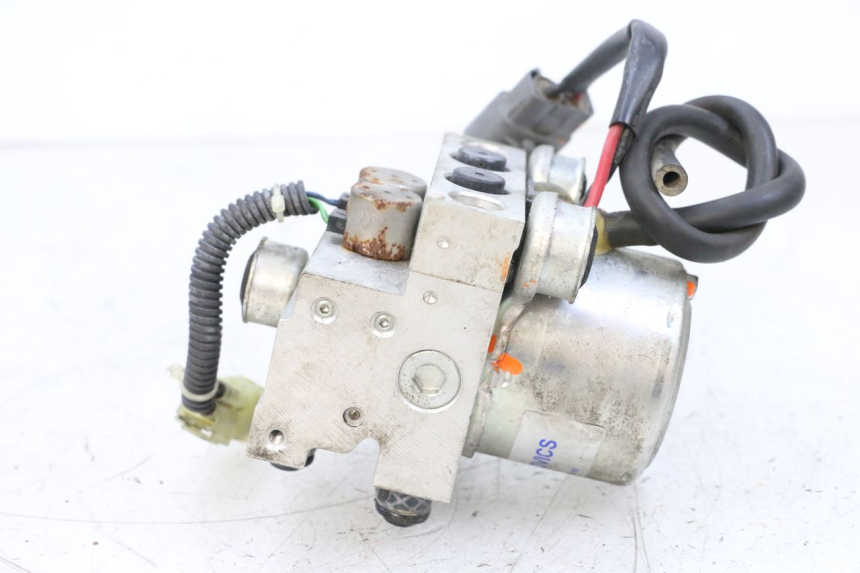 photo de ABS-POMP YAMAHA TDM ABS 900 (2002 - 2014) - Markeringen en referenties