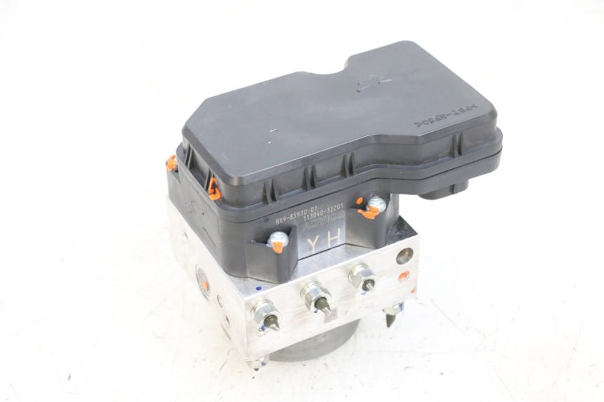 photo de ABS-POMP YAMAHA TRICITY 300 (2020 - 2024) - Hoofdaanzicht