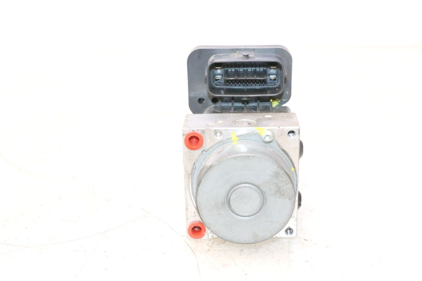 photo de ABS-POMP YAMAHA X-MAX XMAX 125 (2010 - 2013) - Detail van het onderdeel