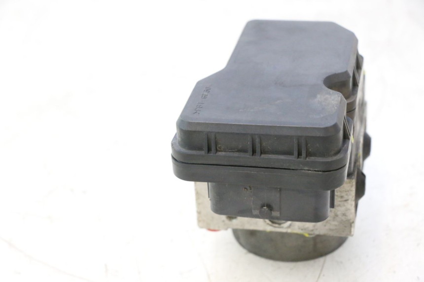 photo de ABS-POMP YAMAHA X-MAX XMAX 125 (2010 - 2013) - Staat van het oppervlak