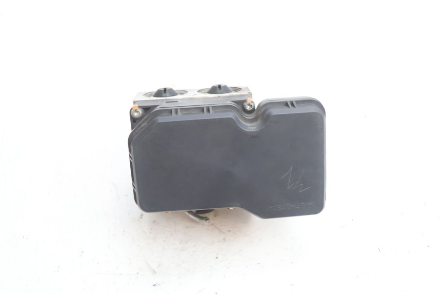 photo de ABS-POMP YAMAHA X-MAX XMAX 125 (2010 - 2013) - Gecontroleerd onderdeel