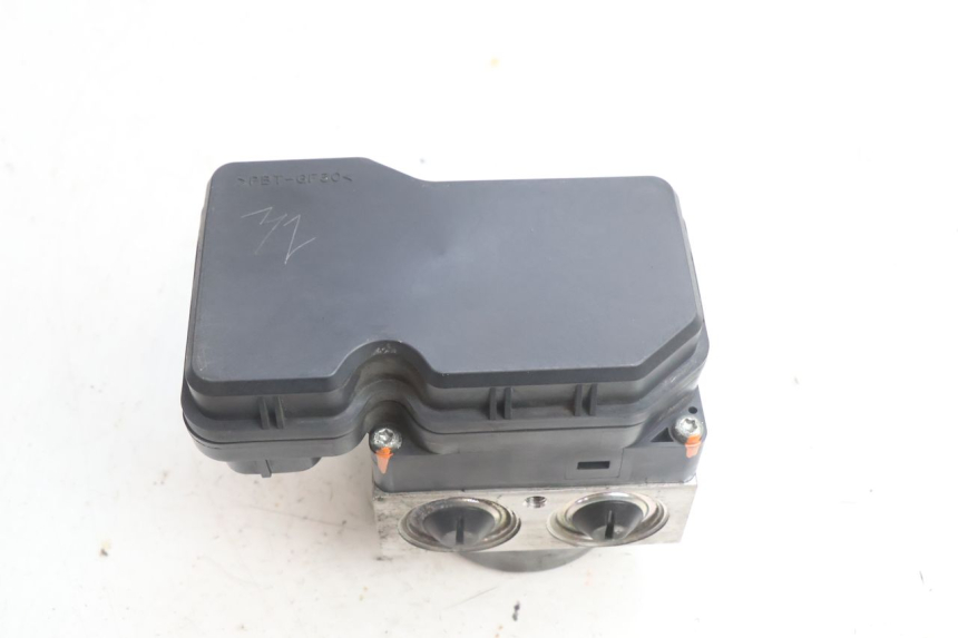 photo de ABS-POMP YAMAHA X-MAX XMAX 125 (2010 - 2013) - Markeringen en referenties
