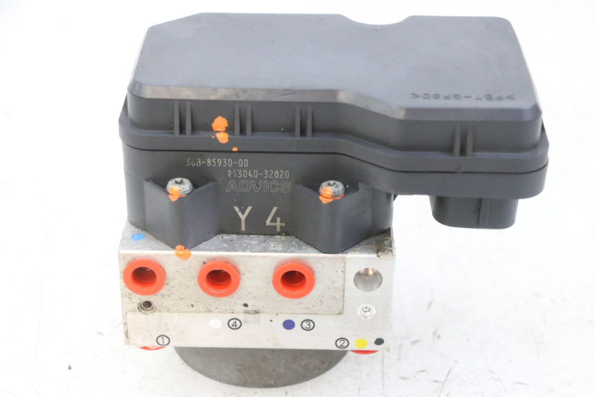 photo de ABS-POMP YAMAHA XJ6 ABS 600 (2008 - 2016) - Hoofdaanzicht