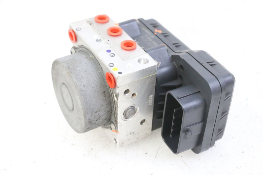 photo de ABS-POMP YAMAHA XJ6 ABS 600 (2008 - 2016) - Staat van het oppervlak