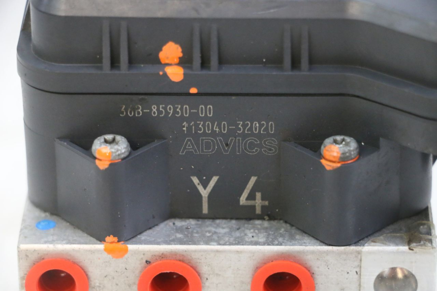 photo de ABS-POMP YAMAHA XJ6 ABS 600 (2008 - 2016) - Markeringen en referenties