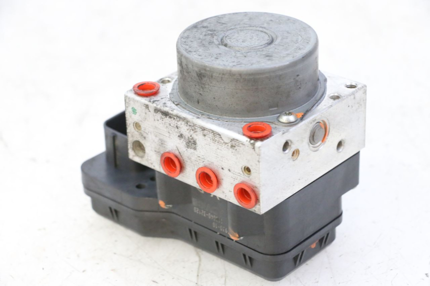 photo de ABS-POMP YAMAHA XJ6 ABS 600 (2008 - 2016) - Staat van het oppervlak