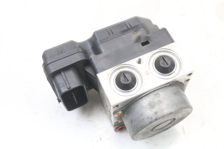 photo de ABS-POMP YAMAHA XJ6 ABS 600 (2008 - 2016) - Bevestigingspunten