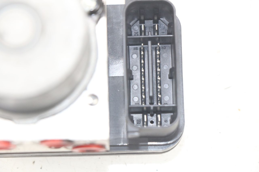 photo de ABS-POMP YAMAHA YP T-MAX TMAX 530 (2017 - 2020) - Productaanzicht