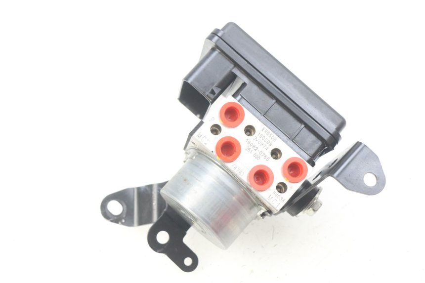 photo de ABS-POMP KAWASAKI Z 650 (2016 - 2019) - Detail van het onderdeel