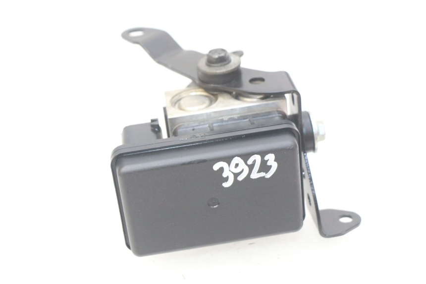 photo de ABS-POMP KAWASAKI Z 650 (2016 - 2019) - Gecontroleerd onderdeel