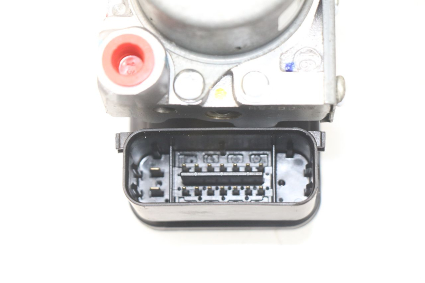 photo de ABS-POMP KAWASAKI Z Z900 900 (2017 - 2019) - Bevestigingspunten